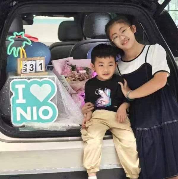 宝马X5换人生就是博ES8，四序发